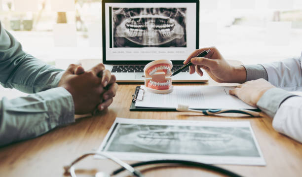 Best Dentist for Tooth Abscess  in Broomall, PA